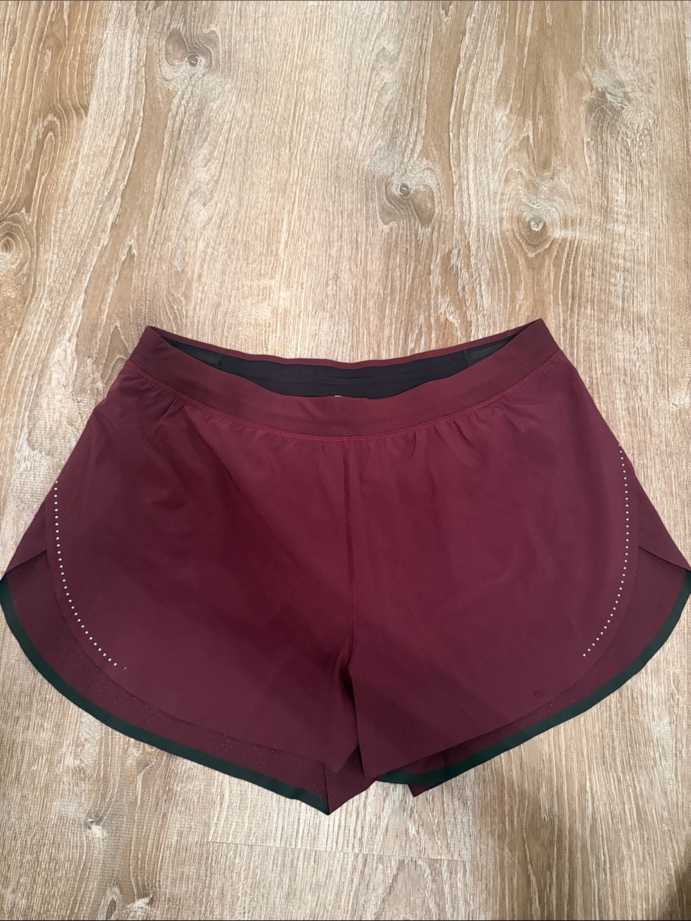 lululemon fast and free burgundy women's shorts